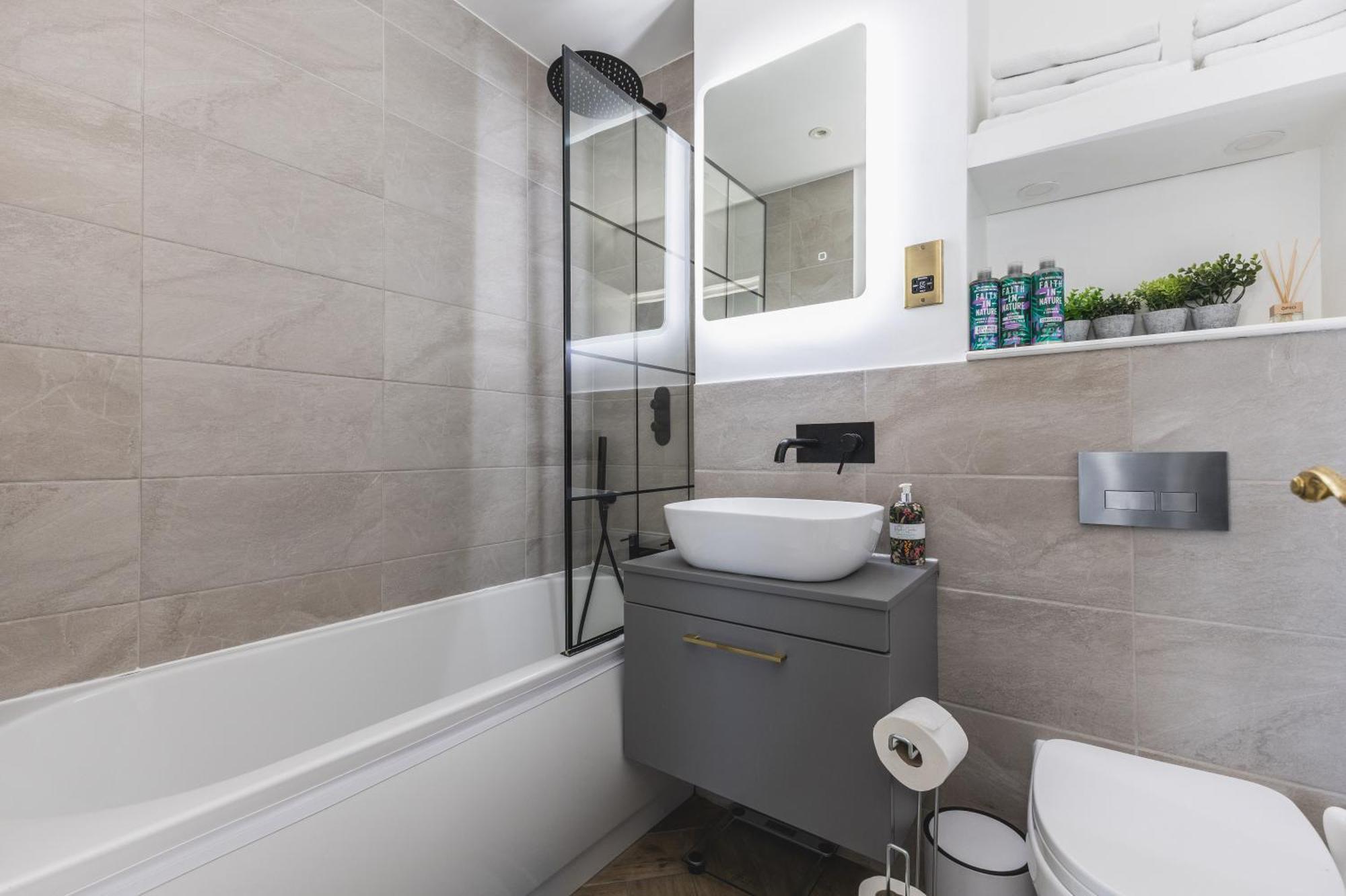 Luxurious 1-Bedroom Apartment In Kensington Londyn Zewnętrze zdjęcie